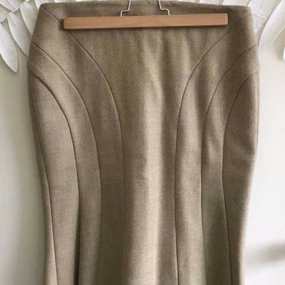 BCBGMaxAzria Dresses & Skirts - BCBGMaxAzria Camel Wool Fluted Pencil Skirt